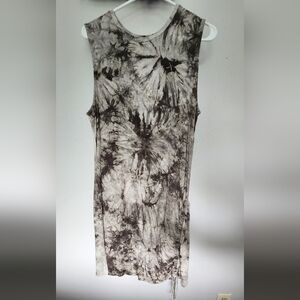 Large  greenish Tie-dyed T-shirt material.One side can be cinched.